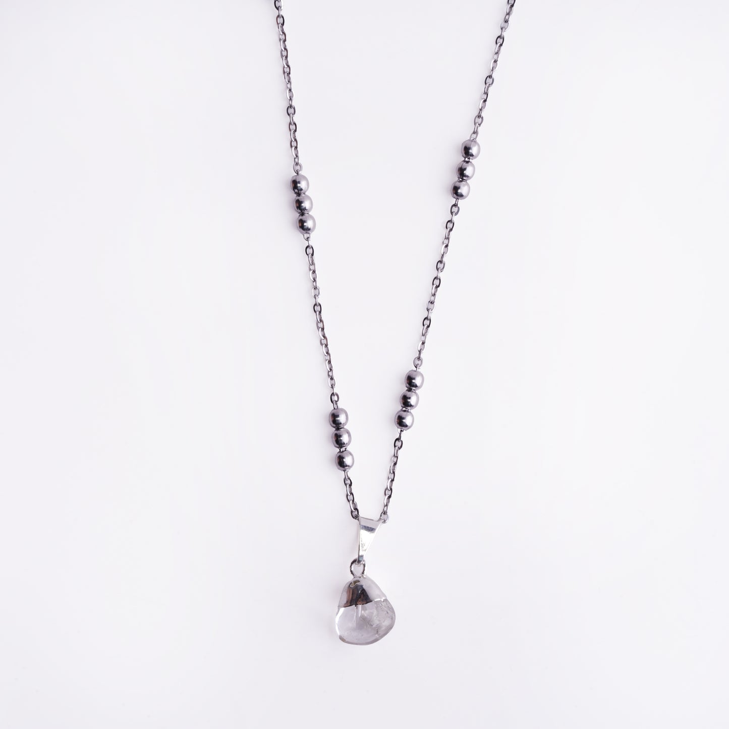 Elegant Crystal Pendant Necklace product photo