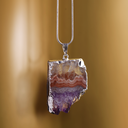 Amethyst Slice Necklace – Veins of Stillness
