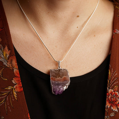 Amethyst Slice Necklace – Veins of Stillness