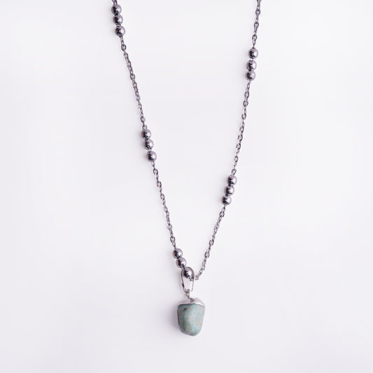 Elegant Turquoise Pendant Necklace product photo