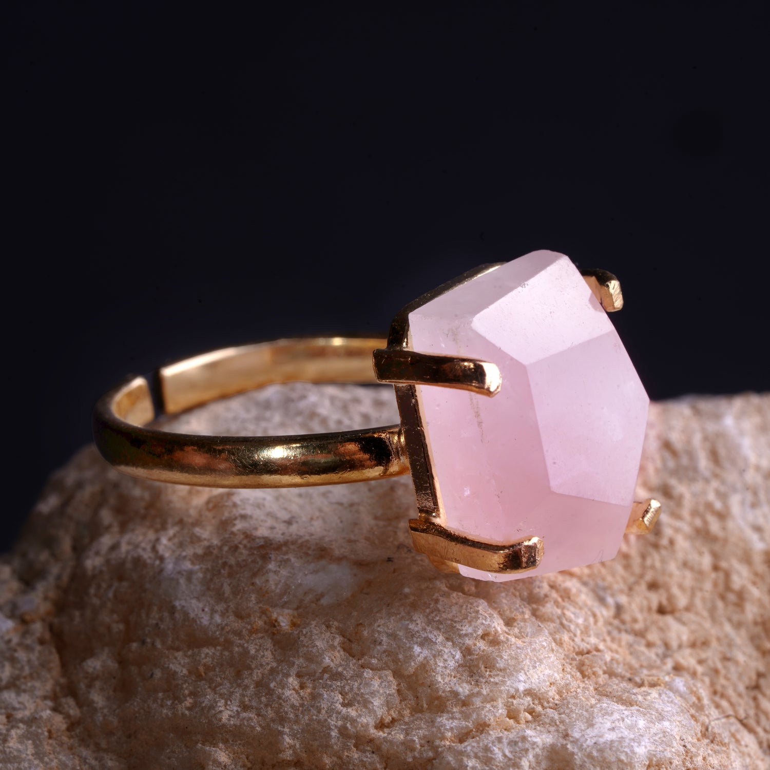 Elegant Rose Quartz Gold Ring product photo