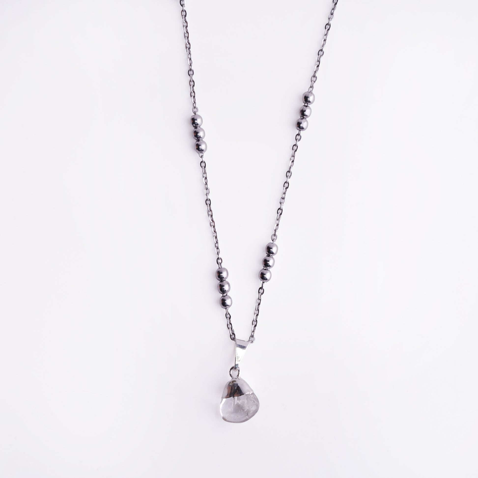 Elegant Crystal Pendant Necklace product photo